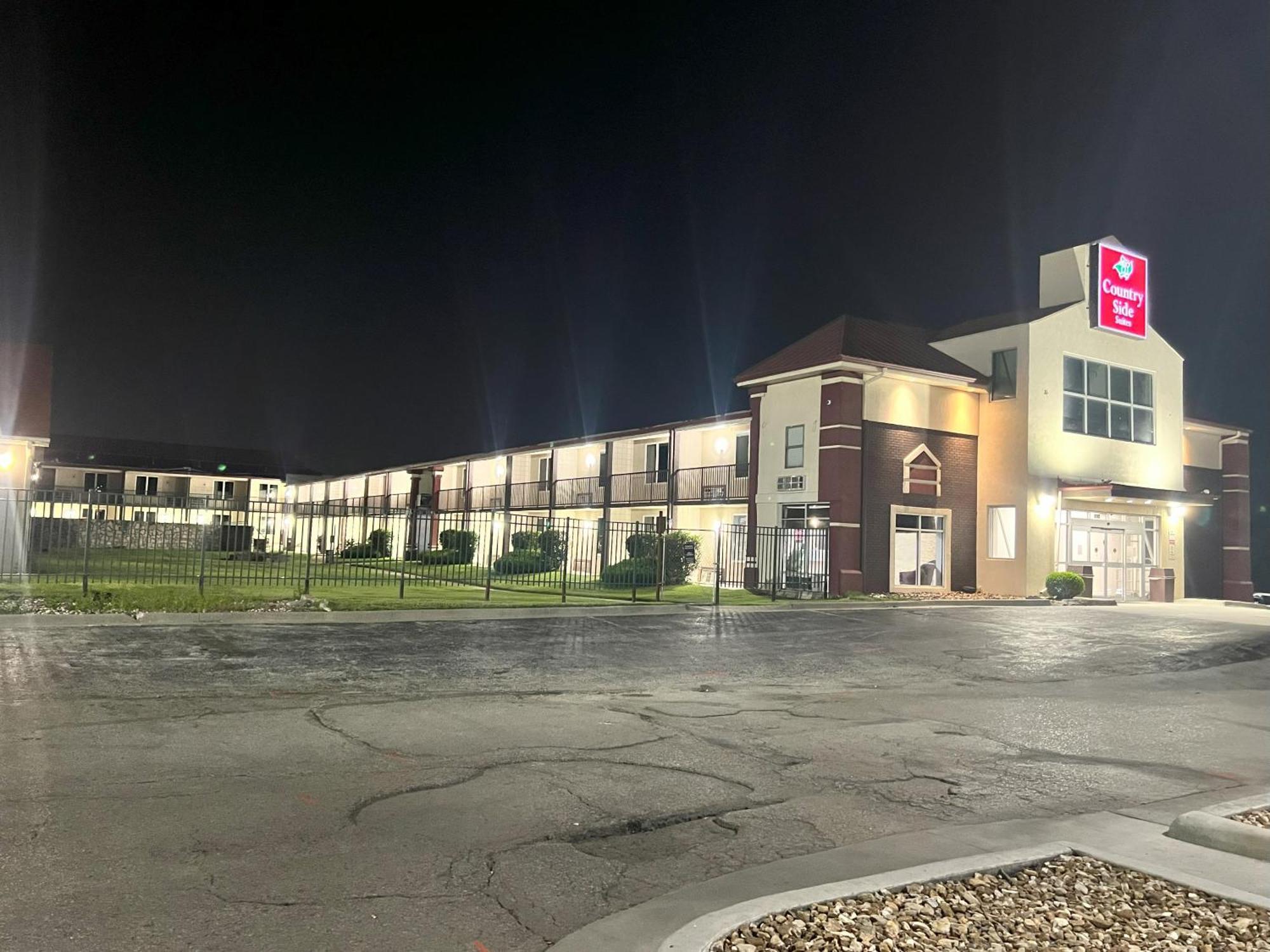 Countryside Suites Kansas City Independence I-70 East Sports Complex Hotel ภายนอก รูปภาพ
