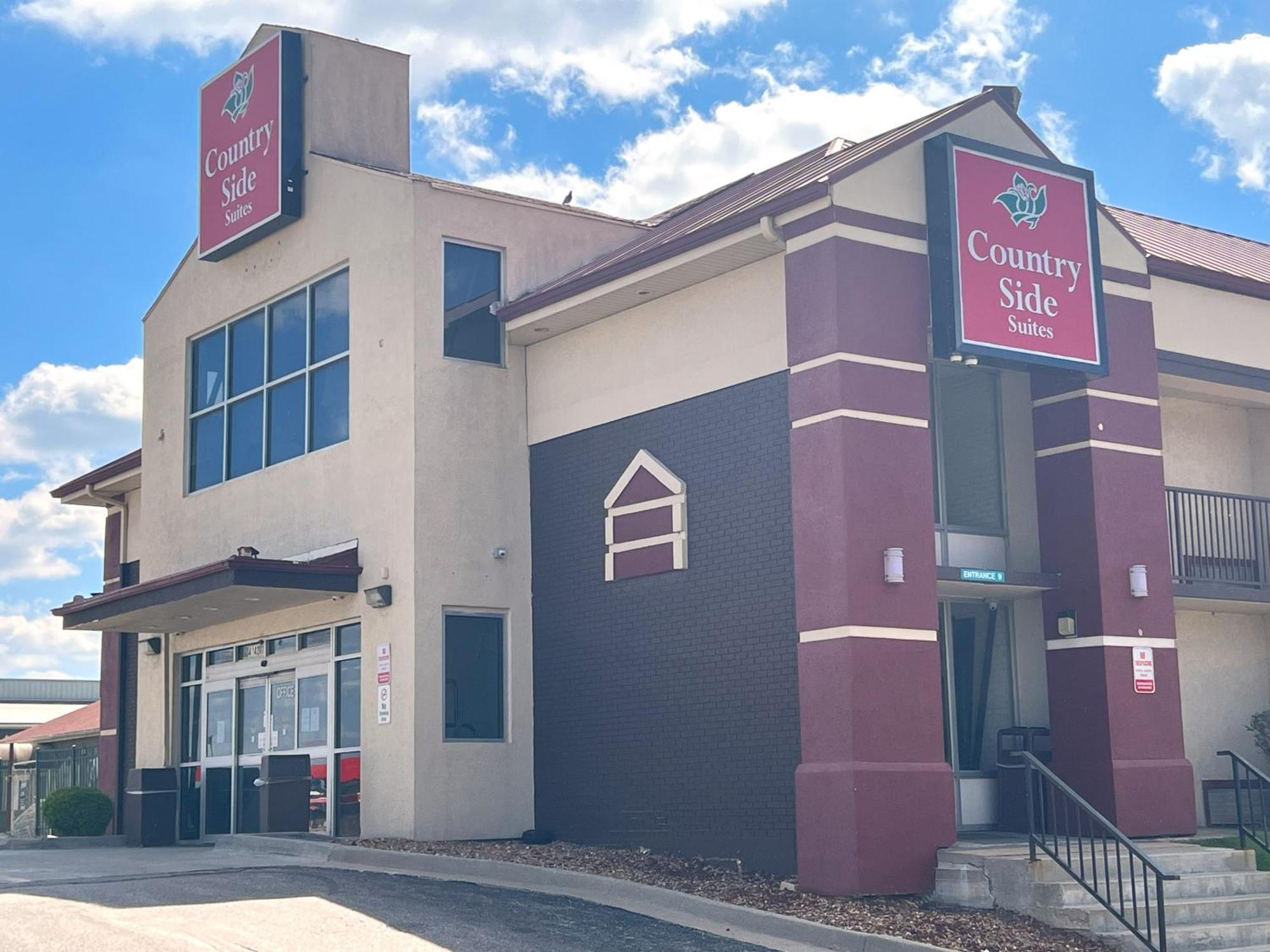 Countryside Suites Kansas City Independence I-70 East Sports Complex Hotel ภายนอก รูปภาพ