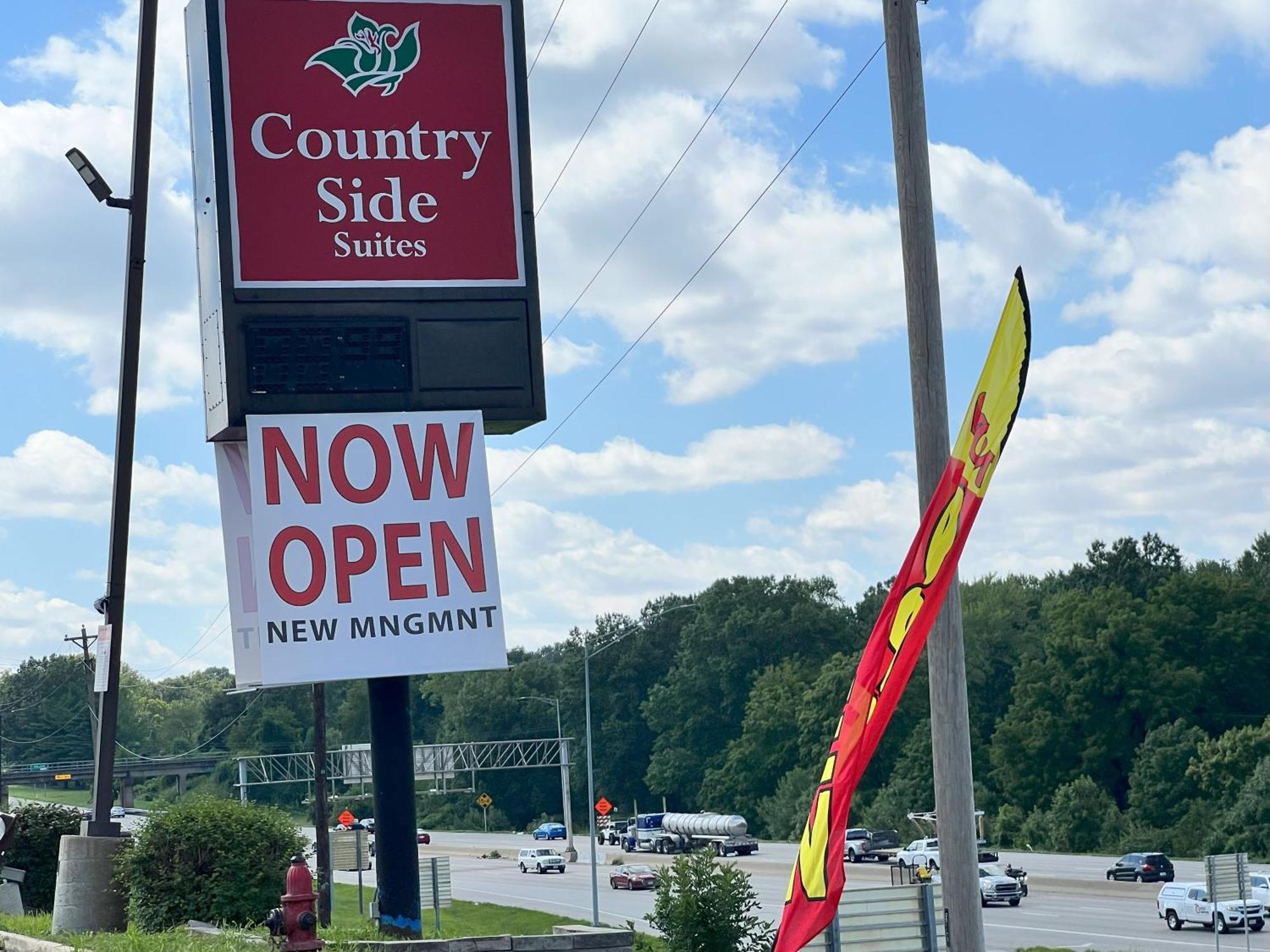 Countryside Suites Kansas City Independence I-70 East Sports Complex Hotel ภายนอก รูปภาพ