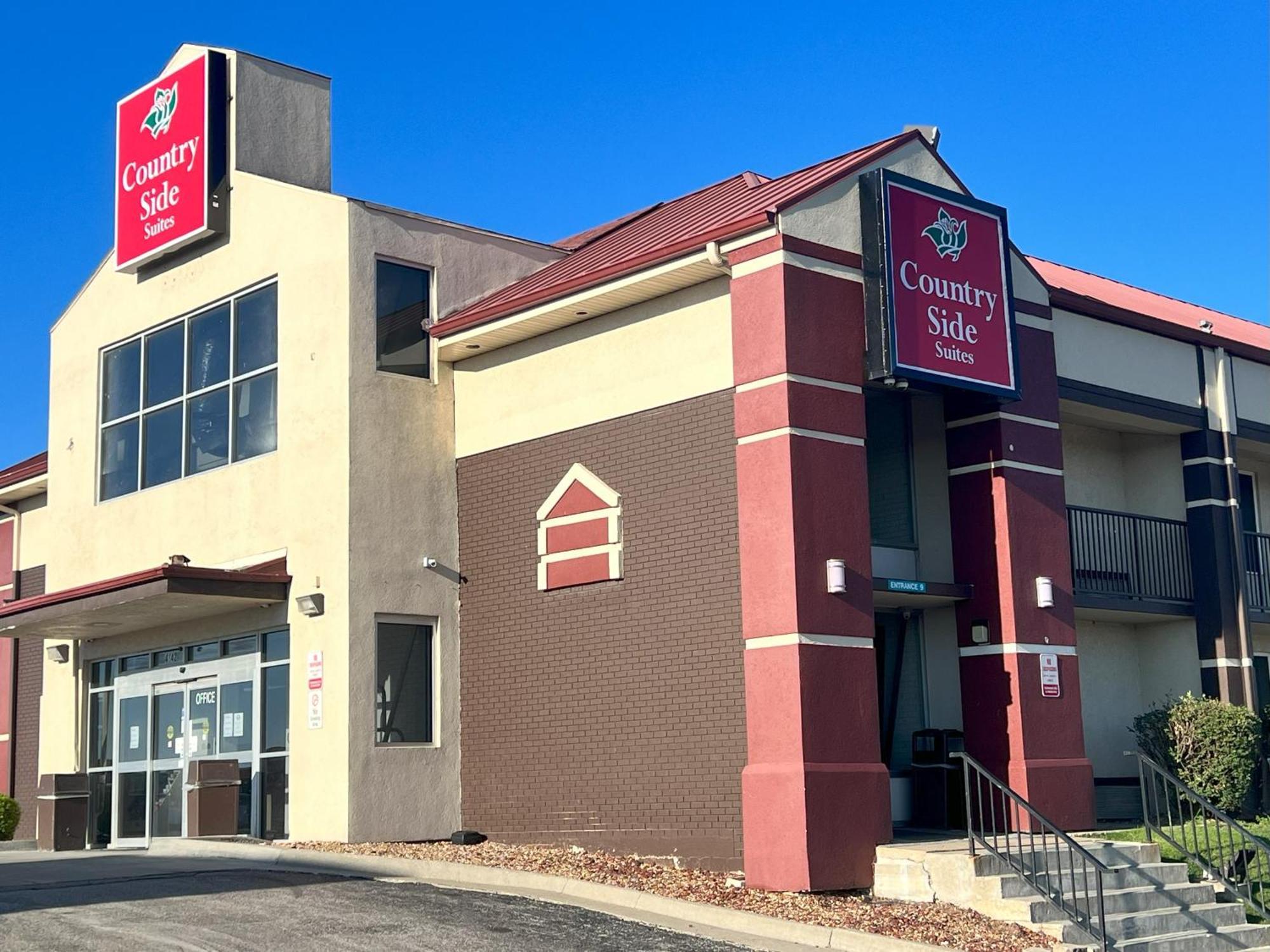 Countryside Suites Kansas City Independence I-70 East Sports Complex Hotel ภายนอก รูปภาพ
