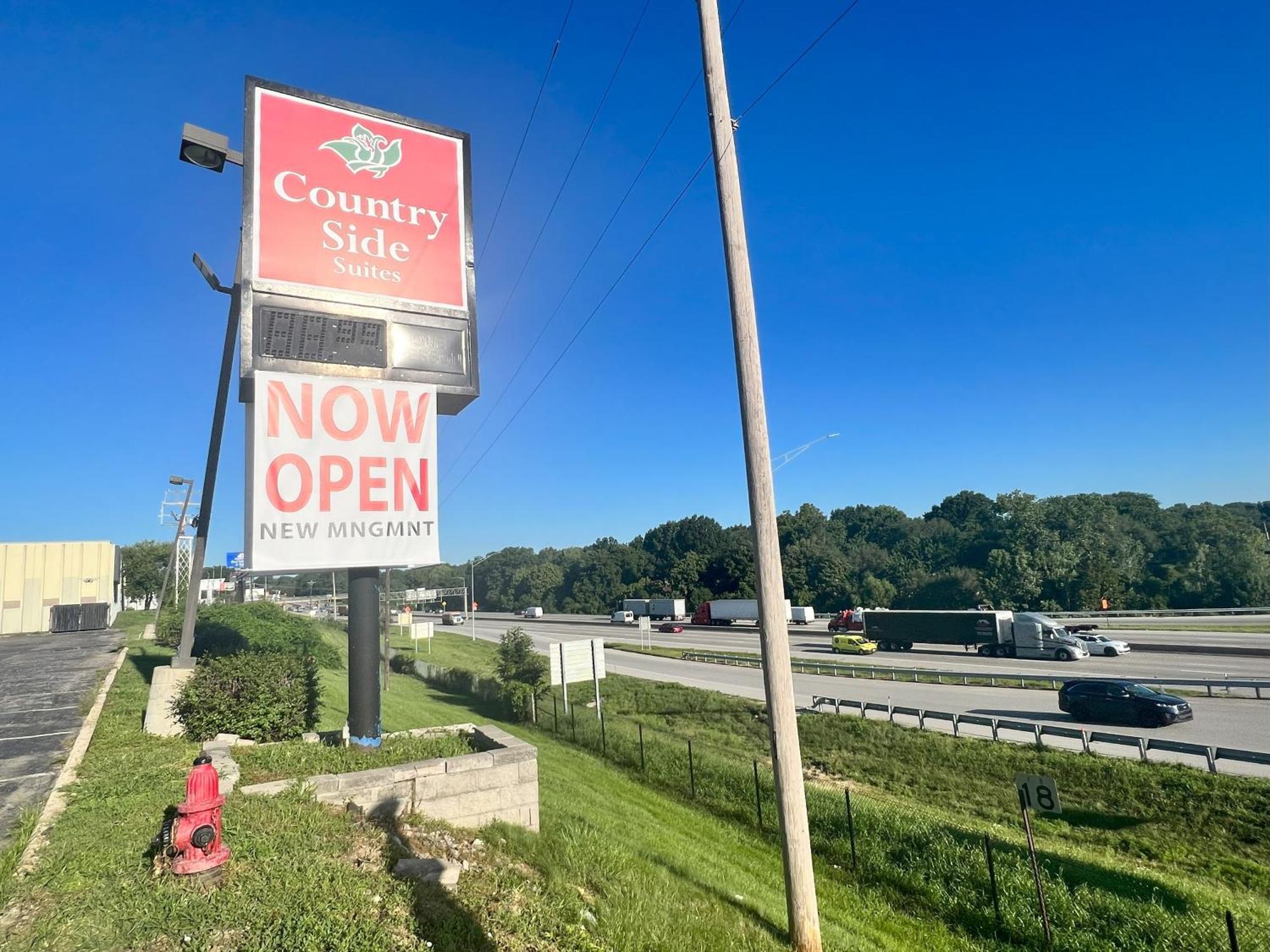 Countryside Suites Kansas City Independence I-70 East Sports Complex Hotel ภายนอก รูปภาพ