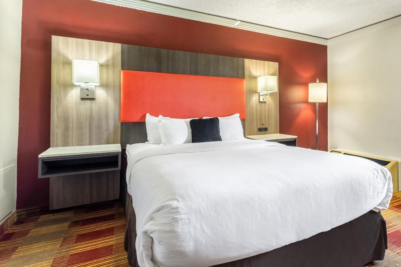 Countryside Suites Kansas City Independence I-70 East Sports Complex Hotel ภายนอก รูปภาพ