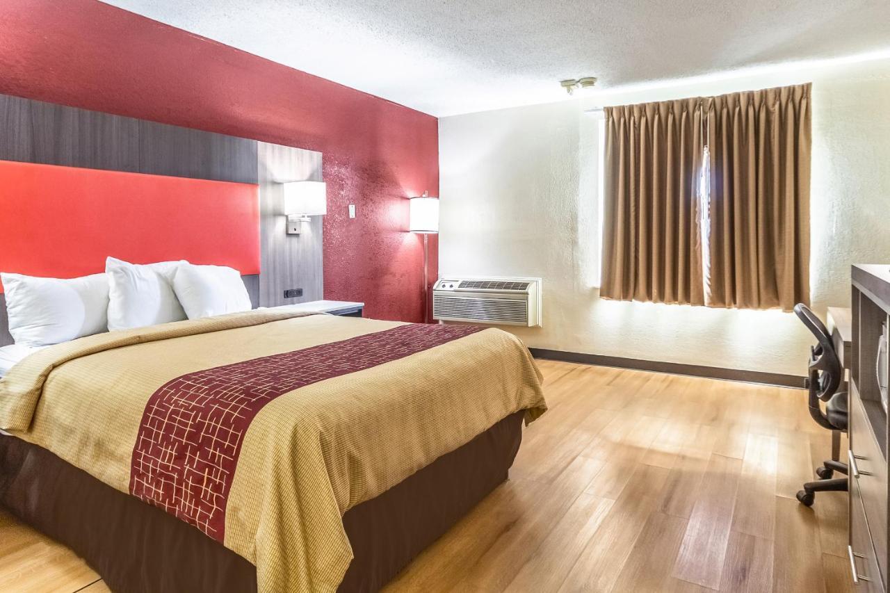 Countryside Suites Kansas City Independence I-70 East Sports Complex Hotel ภายนอก รูปภาพ